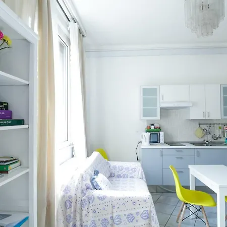 Central Cosy Apartment-3