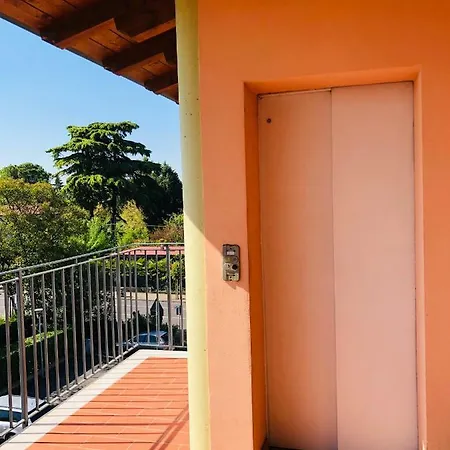 APPARTAMENTO PESCHIERA - zona Ospedale Pederzoli-2