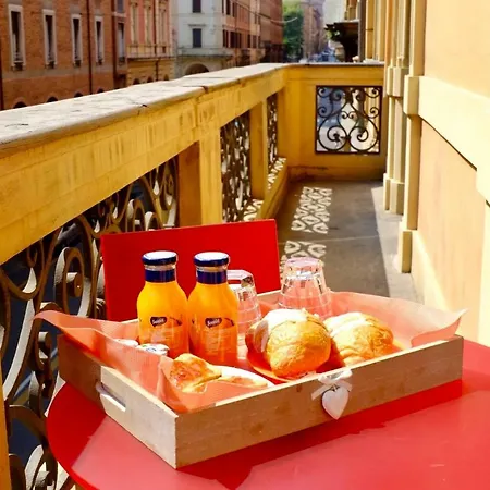 B&B Second Floor Centro Storico Bologna-2