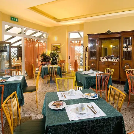 Hotel Miramare-3