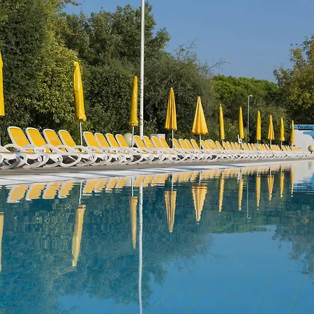 Camping Village Garden Paradiso-2