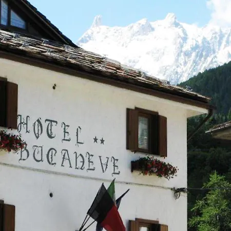 Hotel Bucaneve-3
