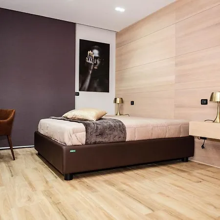 Alma Room-2
