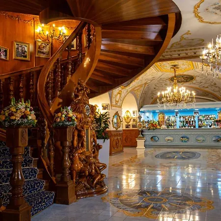 Grand Hotel La Sonrisa-2