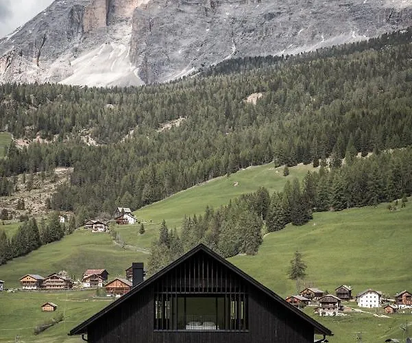 Larix Lodge
