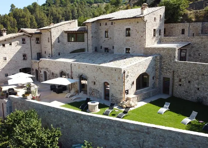 Torre Del Nera Albergo diffuso&Spa