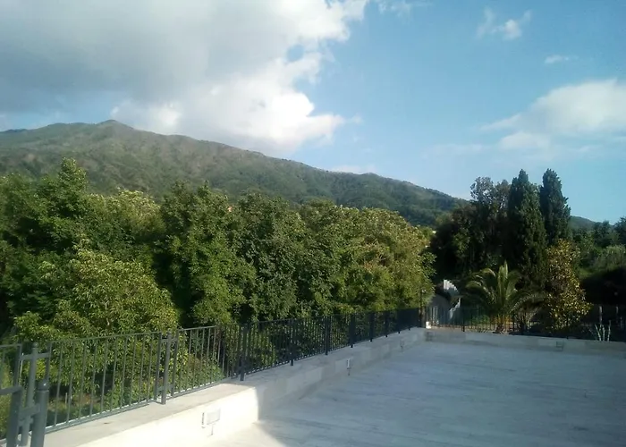 Vicino Napoli