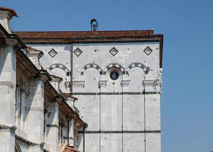 Casa del Campanaro centro storico di Lucca dentro le mura