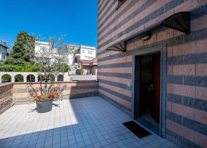 La casa di Lally