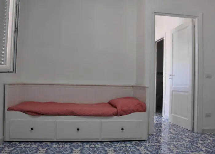 Calise Guest House B Senza Balcone