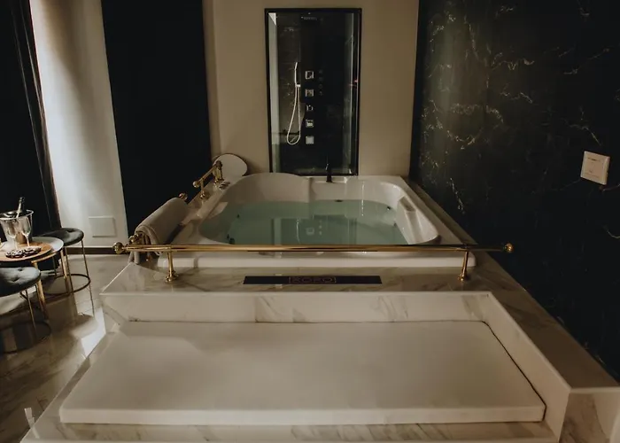 Royalroom-Relaxing Spa & Luxury Apartments