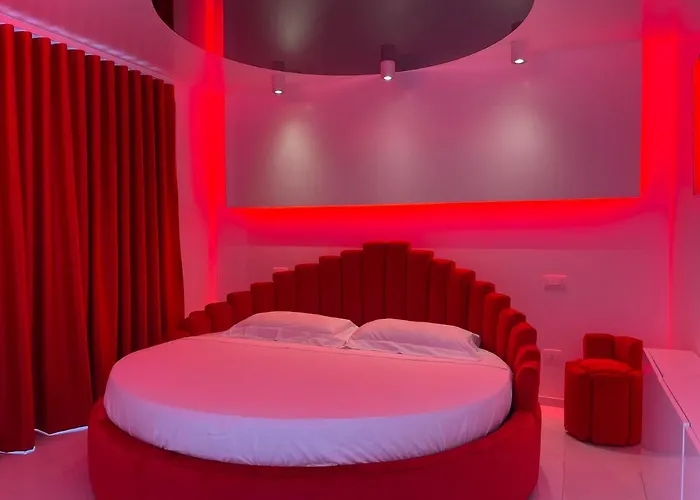 Damore Suite