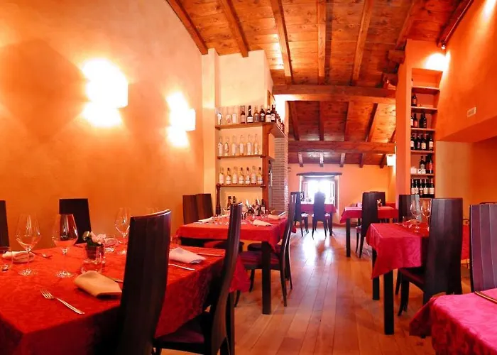 Appartamento Con Balcone In Borgo Toscano
