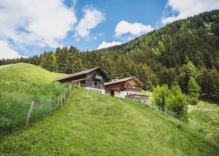 Ferienwohnungen Wiesbauer Schenna