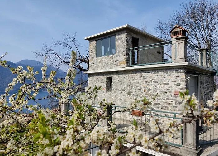 La Casetta Nel Bosco - Hot Tube, Sauna, Ac And Free Park Lierna