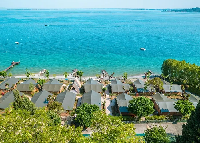 Village & Glamping Riva Blu