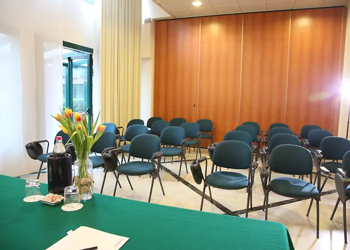 Phi Hotel Emilia