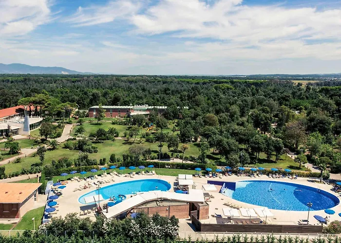 Th - Green Park Resort
