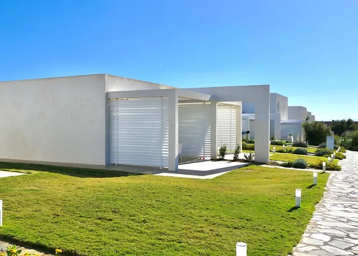 Resort con piscina a soli 250 mt dalla spiaggia La Pelosa