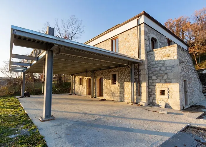 Tenuta Rurale Immersa Nel