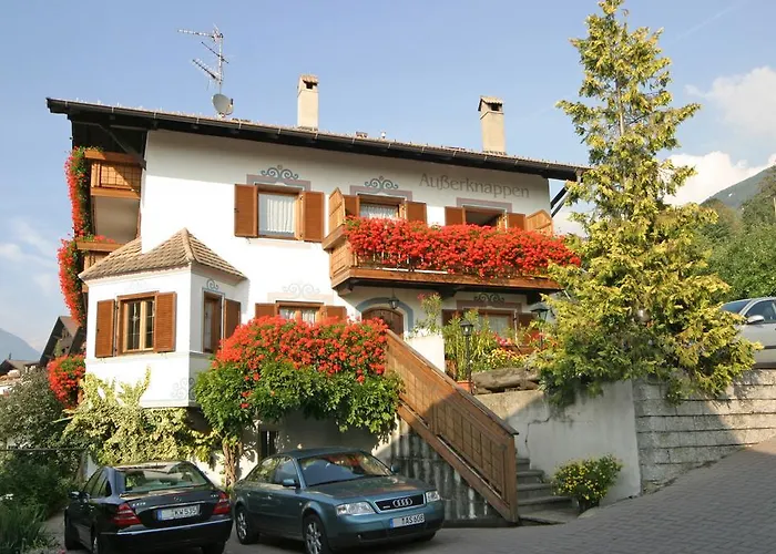 Frühstückspension Appartement Südtirolerhof Schenna