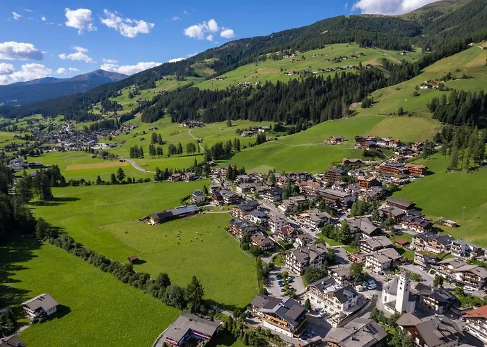 Hotel Holzer Sexten