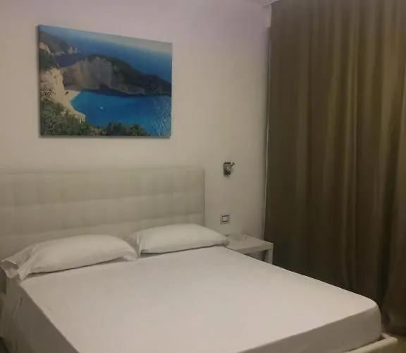 Garibaldi Rooms
