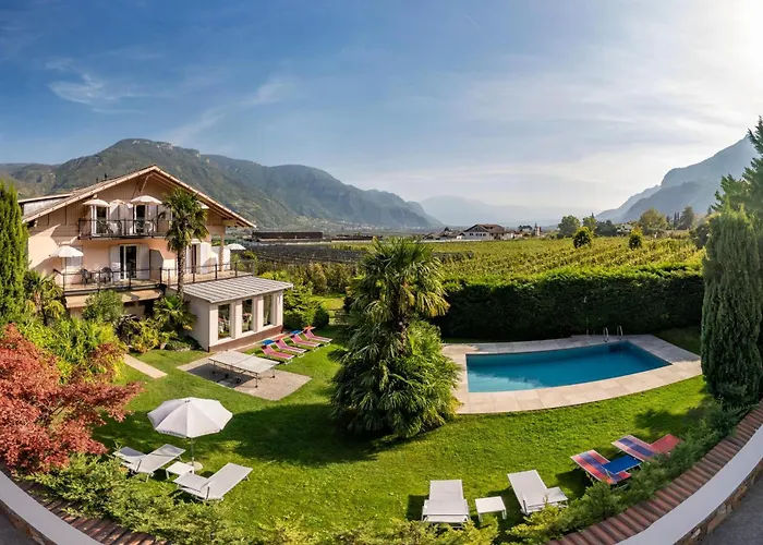 Hotel Appartement Lahngut Nals
