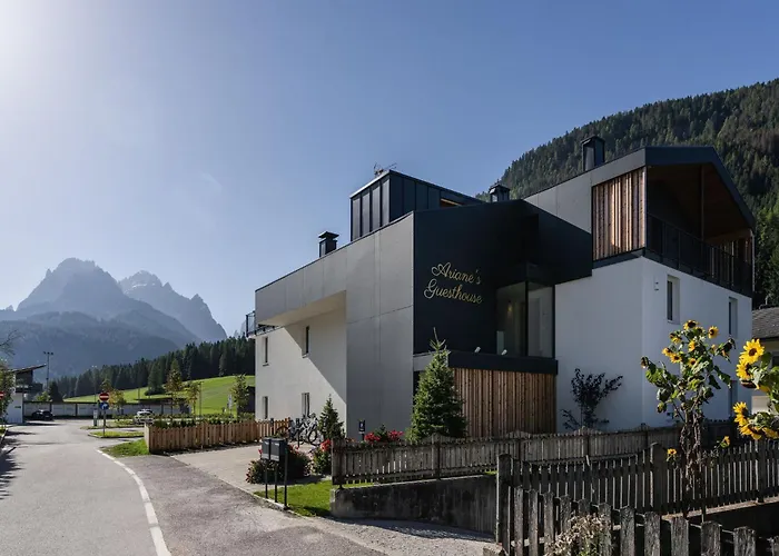Ariane'S Guesthouse - Boutique Apartments Sesto Dolomites