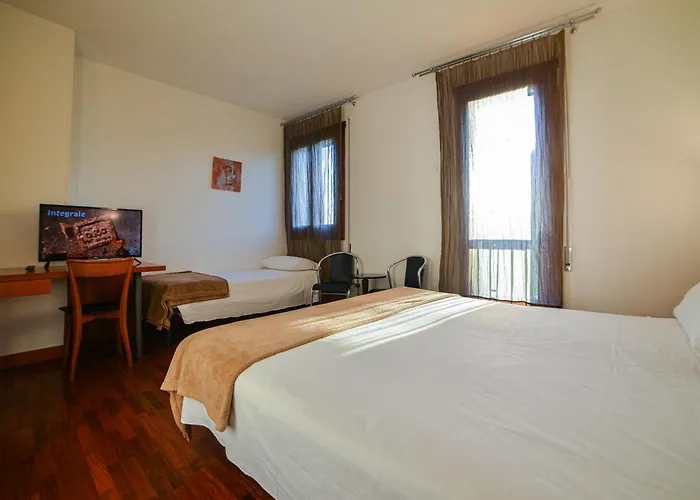 HOTEL QUERINI Essential Business Hotel Sandrigo