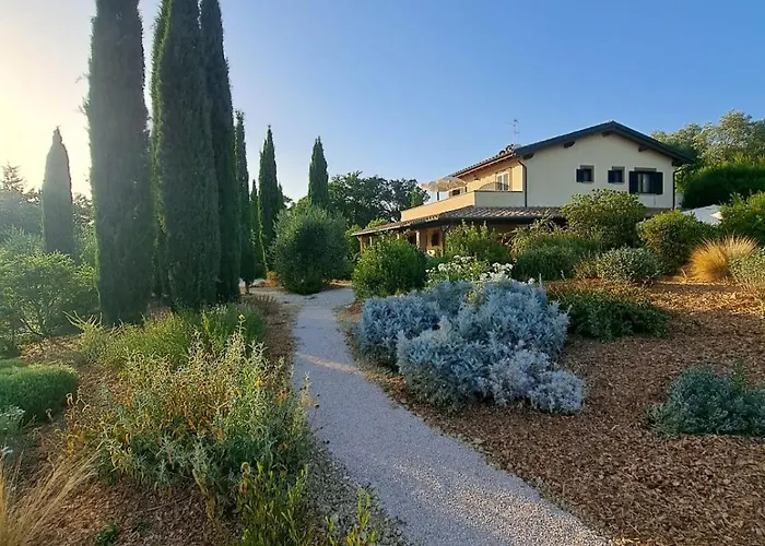 Casale Terre Rosse Garden
