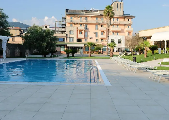 Hotel Capital