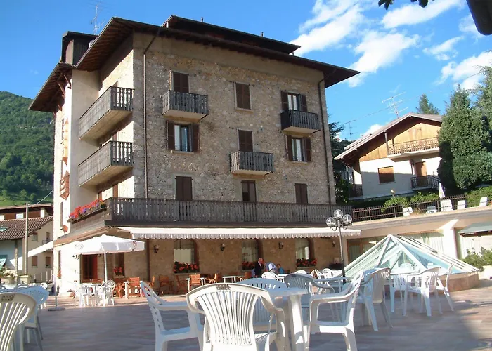 Hotel Carrara