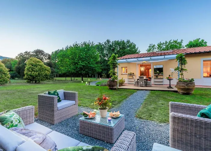 Villa Bassotta, A Charming Cottage