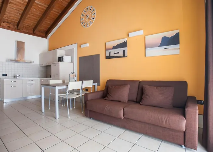 Residence Maroadi Torbole Sul Garda