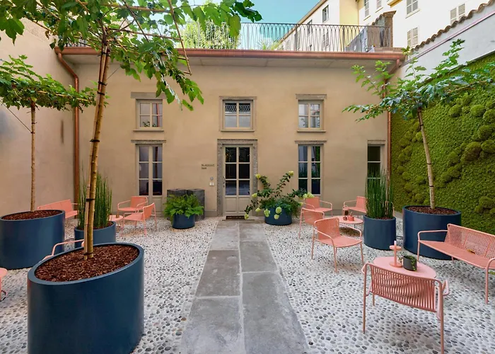 Rego Apartments - Boutique Aparthotel & Serenity Spa With Some Off-Site Apartments In The Heart Of Bergamo City Center