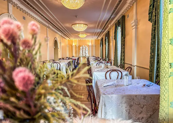 Moderno Restaurant