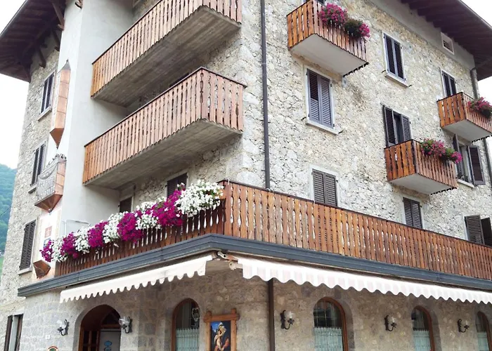 Hotel Carrara