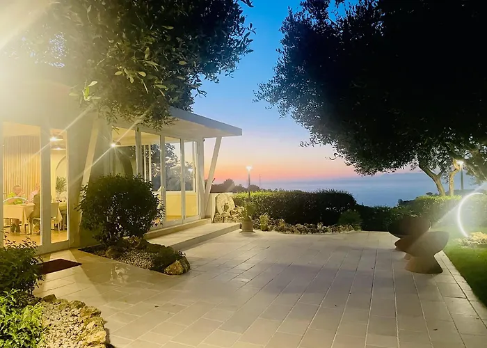 Villa Garden Drapia
