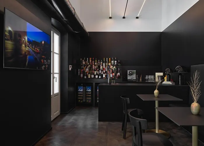 Rego Apartments - Boutique Aparthotel & Serenity Spa With Some Off-Site Apartments In The Heart Of Bergamo City Center