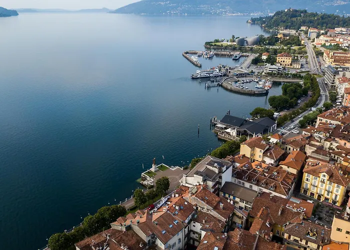 La finestra sul lago