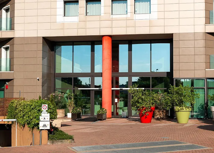 Phi Milano