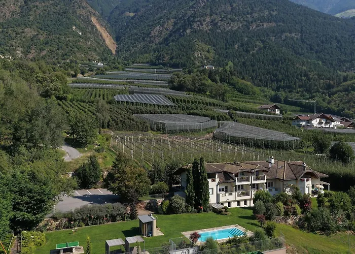 Apartment In Goldrain With Pool & Mountain Views Latsch