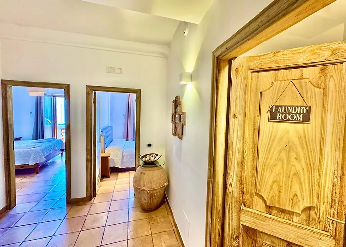 Casa Ella With Private Parking
