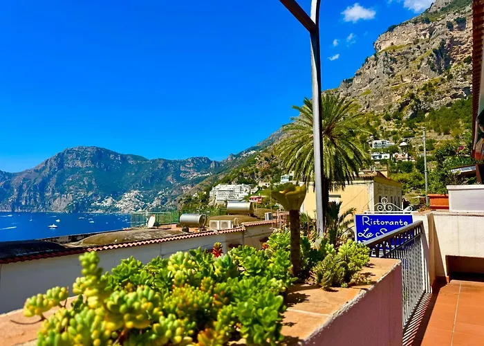 Casa Ella With Private Parking