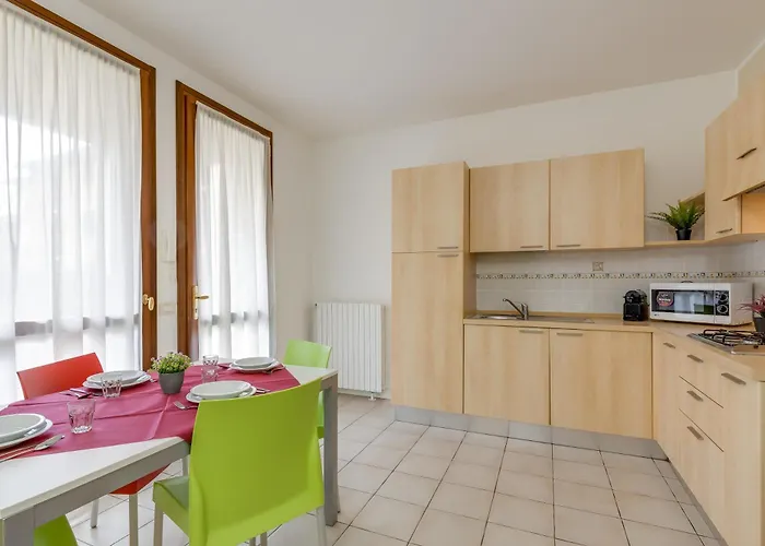Budget Village Apartments - Porto Letizia Porlezza