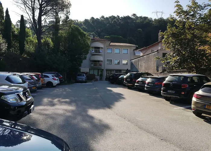 Hotel Monti San Baronto