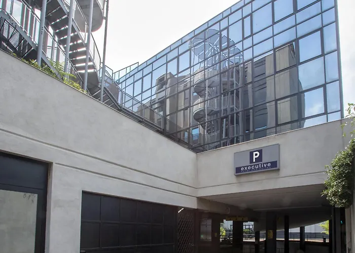 Best Western Plus Executive And Suites