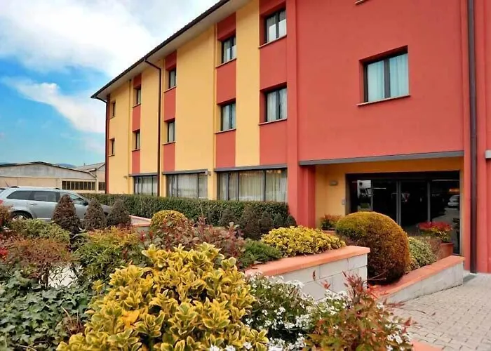 Inn Hotel
