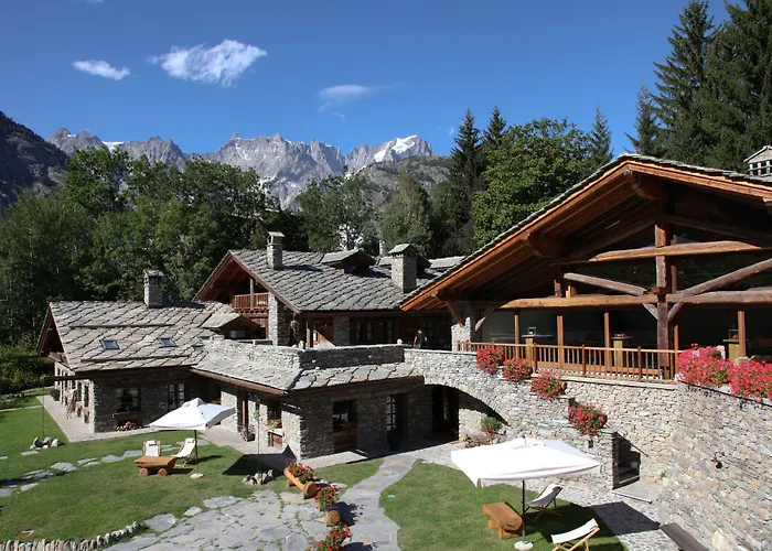 Au Coeur Des Neiges Resort Spa & Free E-Bike
